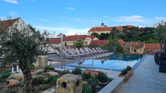 Číšník/servírka